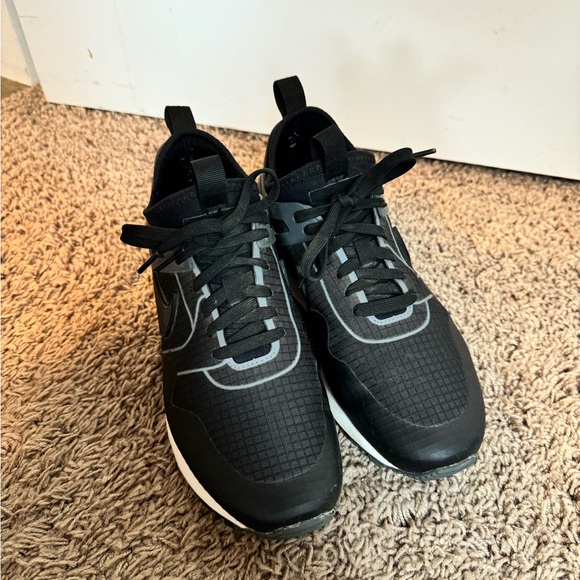 Black Nike Air - W6.5 - Picture 1 of 4